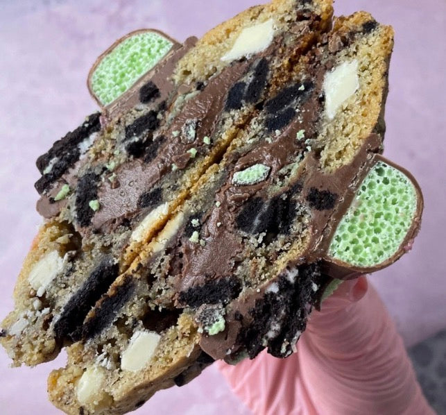 Aero & Oreo Stuffed